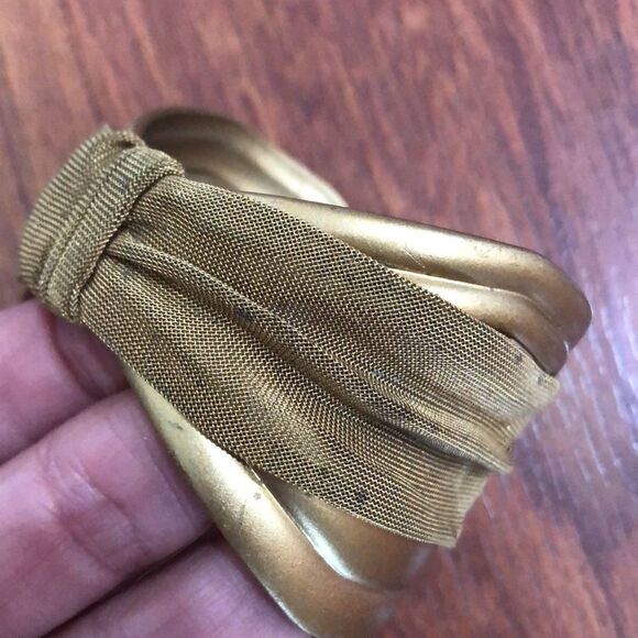 SARAH CAVENDER METAlWORKS mesh gold bracelet - Picture 6 of 7